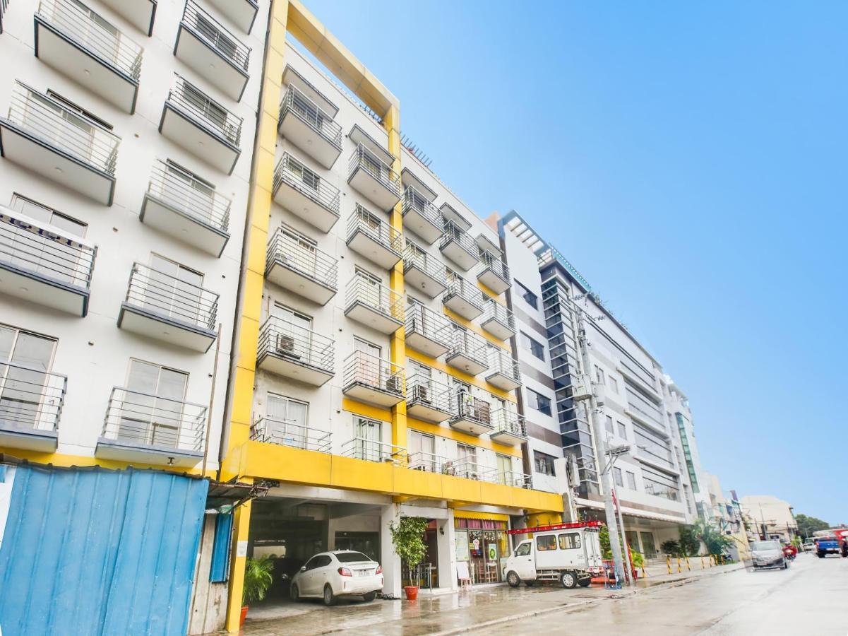 Oyo 893 Dian Suites Makati Manille Extérieur photo
