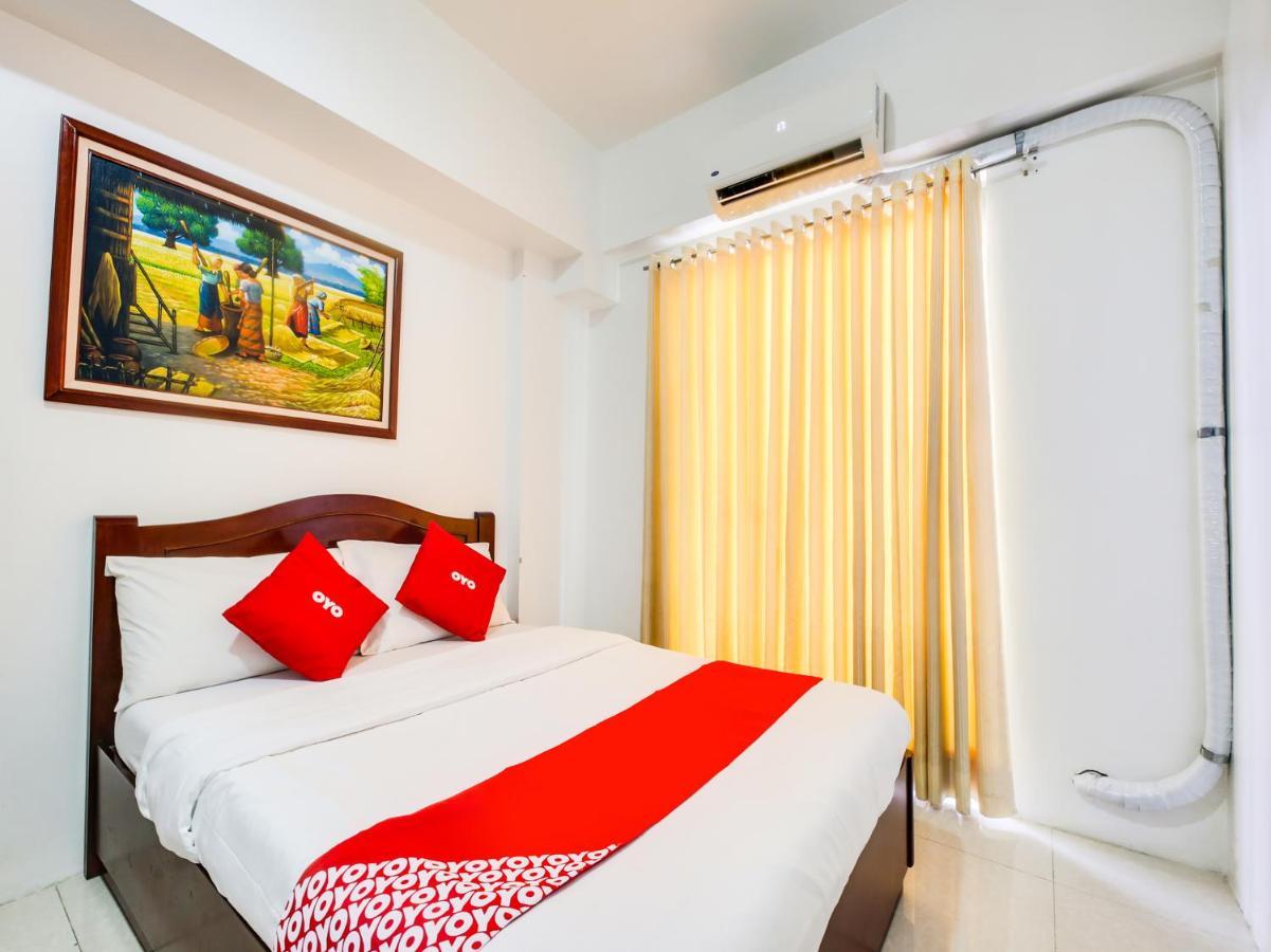 Oyo 893 Dian Suites Makati Manille Extérieur photo