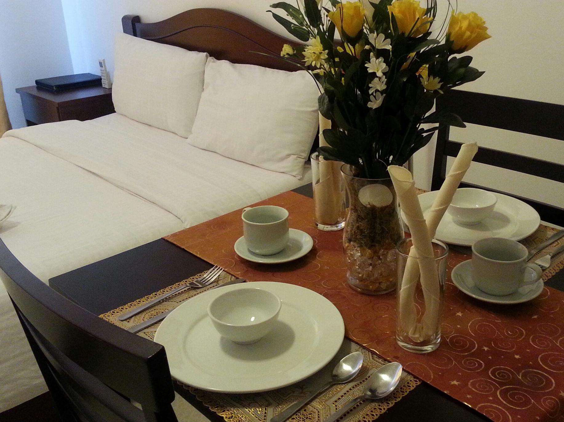 Oyo 893 Dian Suites Makati Manille Extérieur photo