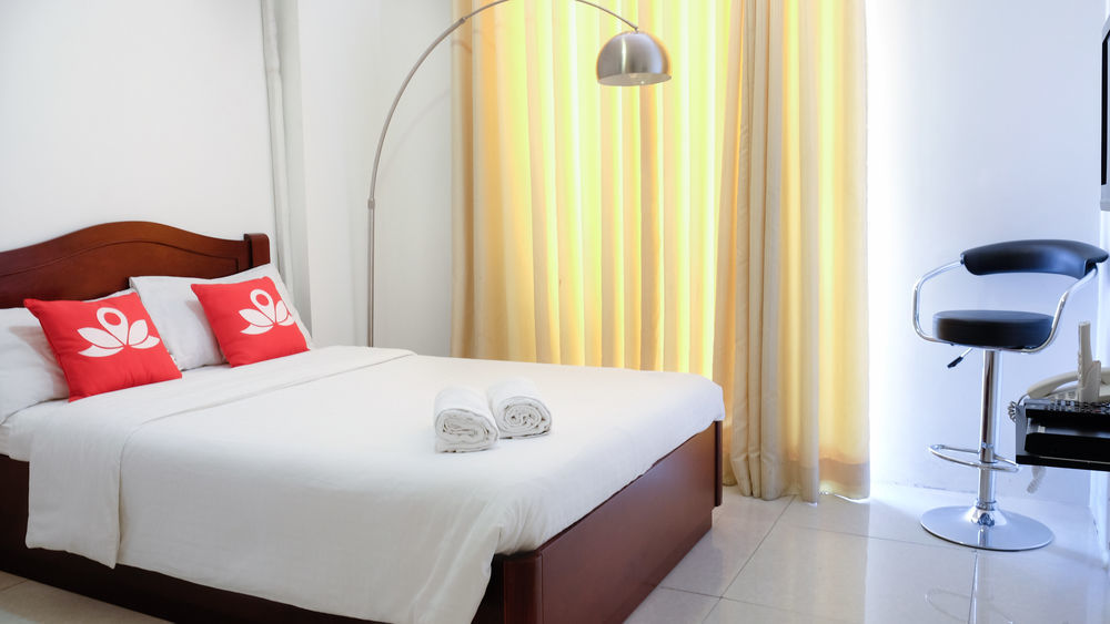 Oyo 893 Dian Suites Makati Manille Extérieur photo