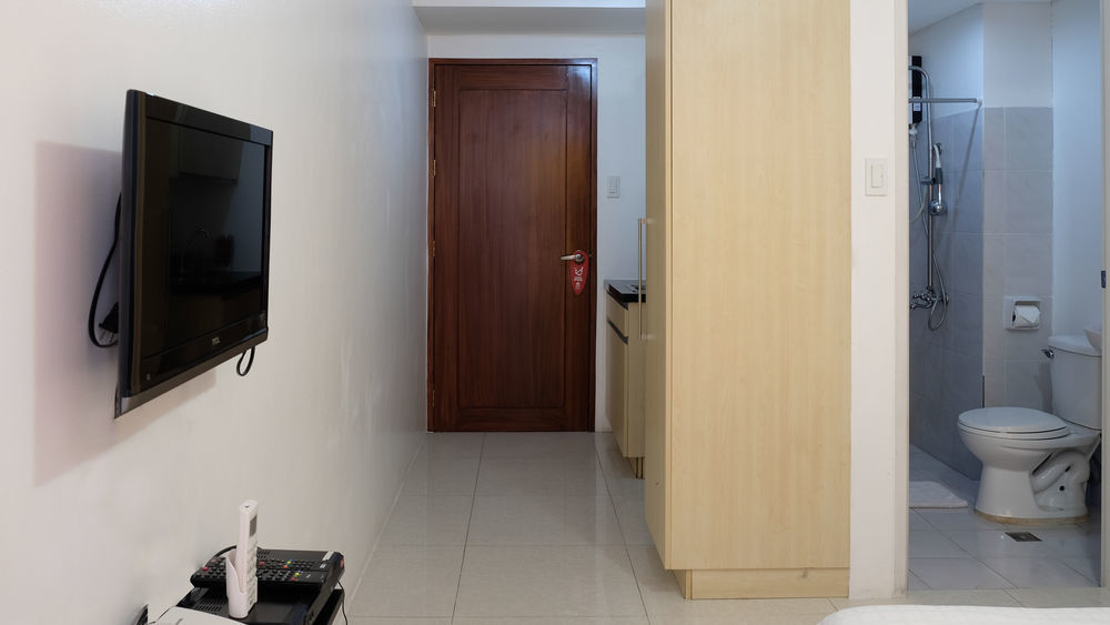 Oyo 893 Dian Suites Makati Manille Extérieur photo