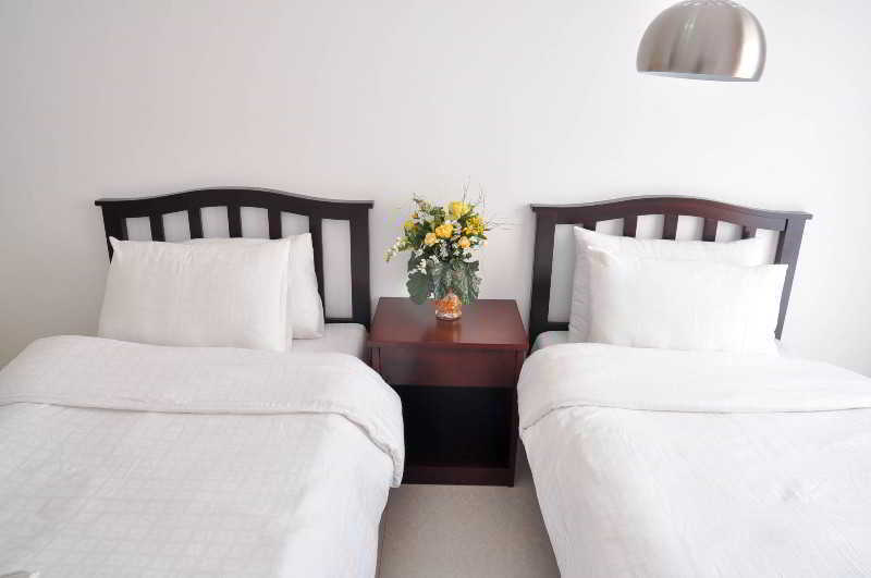 Oyo 893 Dian Suites Makati Manille Extérieur photo