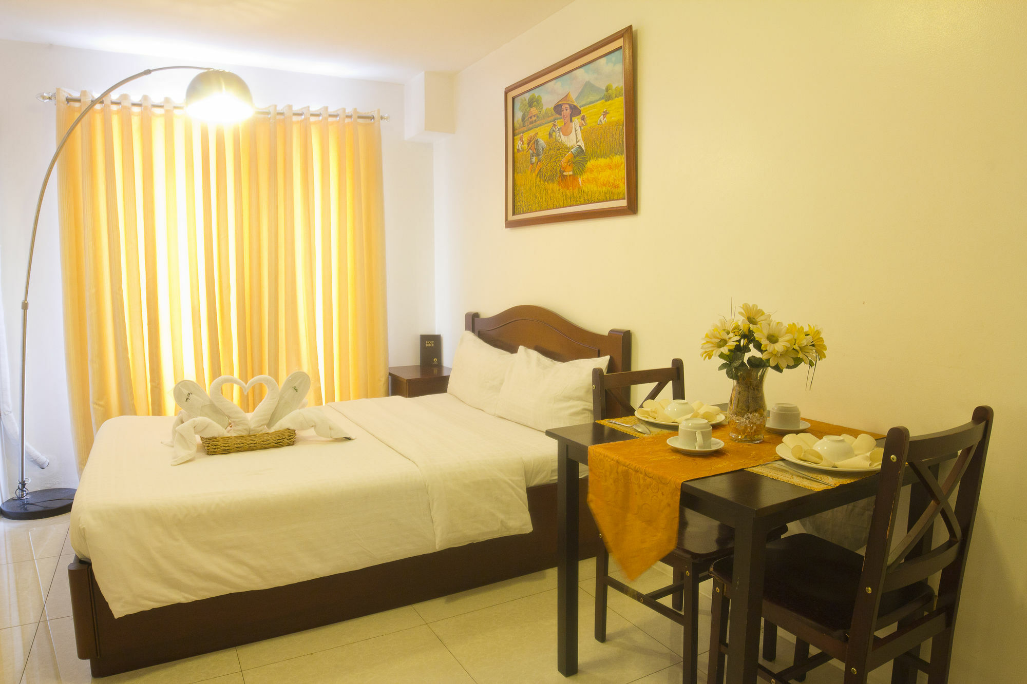 Oyo 893 Dian Suites Makati Manille Extérieur photo